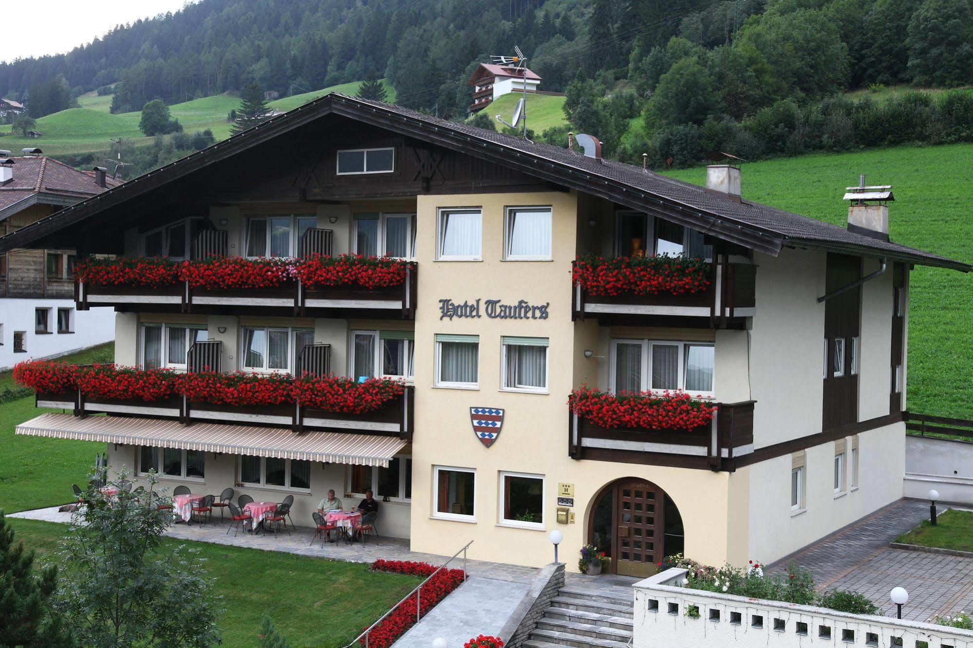 Hotel Taufers Molini di Tures Exterior foto